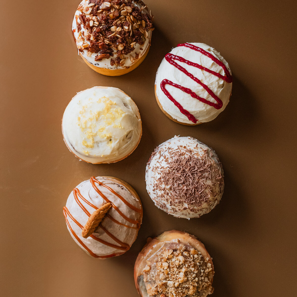 Coffee and cinnamon roll pairing