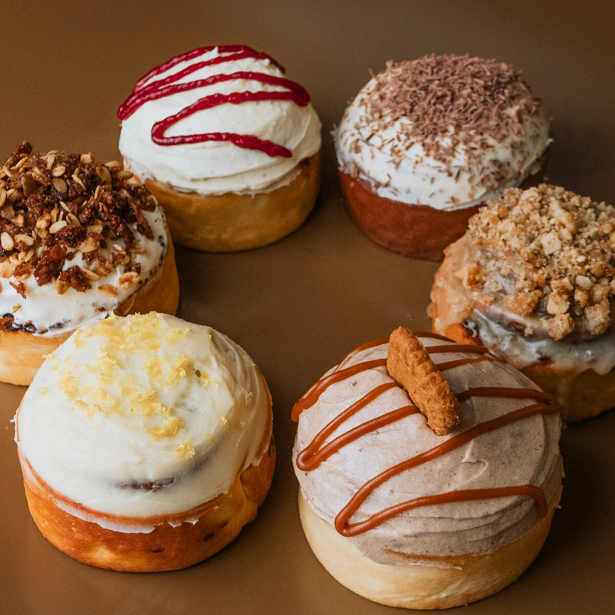 Cinnamon rolls with coffee