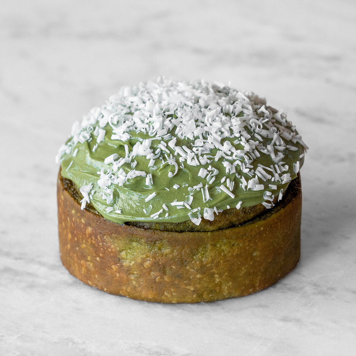 Matcha Roll with green tea